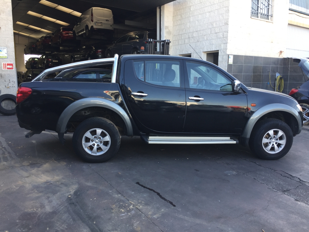 MITSUBISHI L-200 2.5 DI-D 167CV