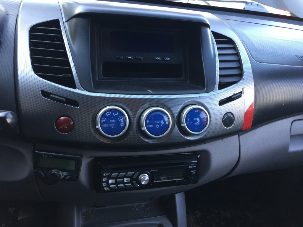MITSUBISHI L-200 2.5 DI-D 167CV