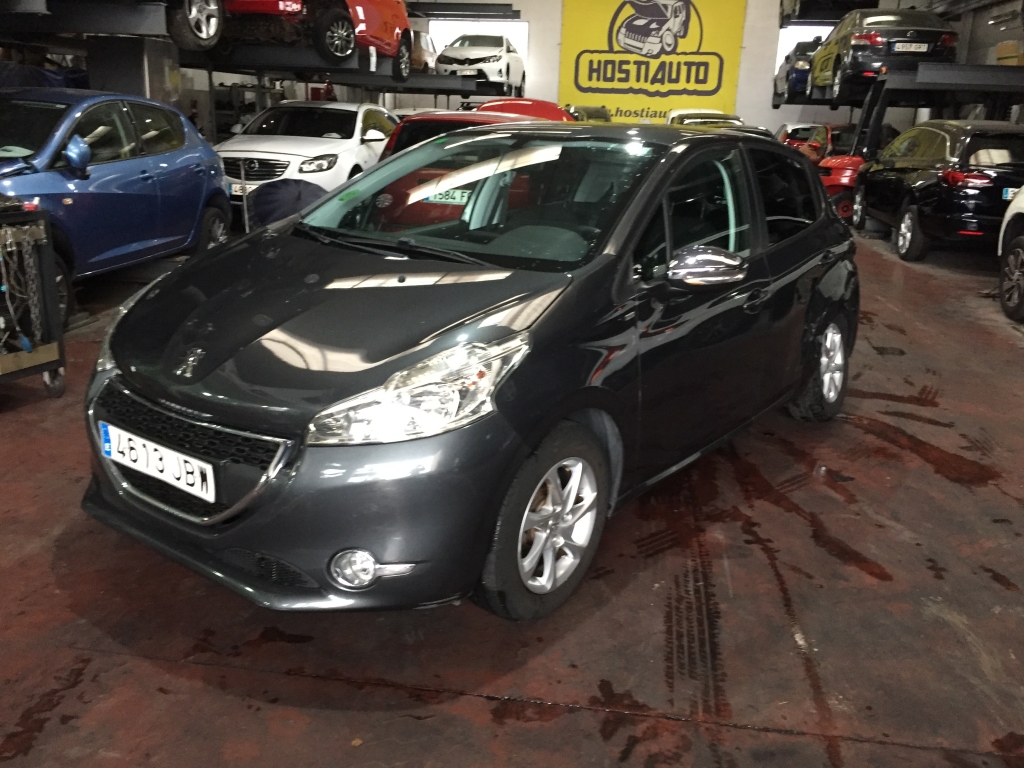 PEUGEOT 208 1.2 INY 82CV