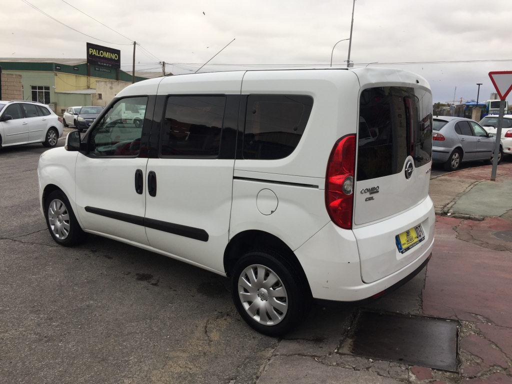 OPEL COMBO 1.6 CDTI 90CV 7 PLAZAS AUT