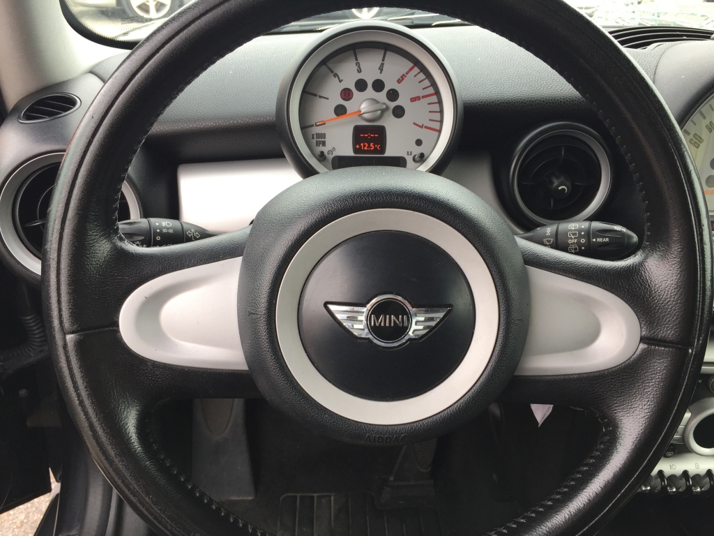 MINI COOPER 1.6 D 109CV AUT