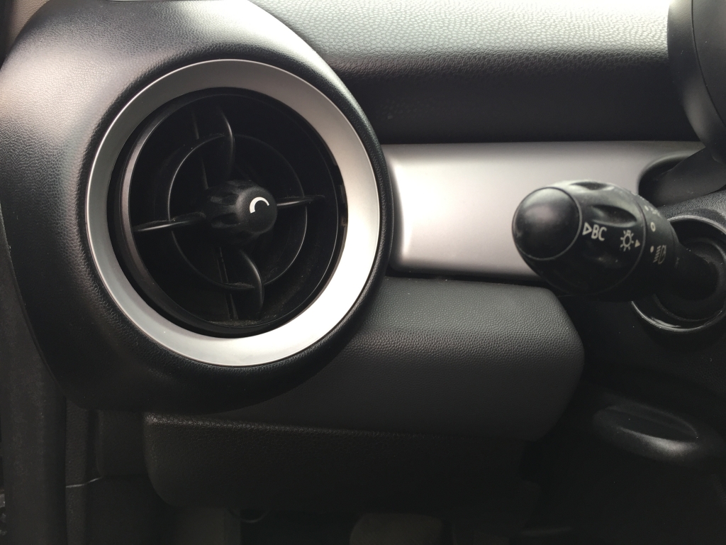 MINI COOPER 1.6 D 109CV AUT