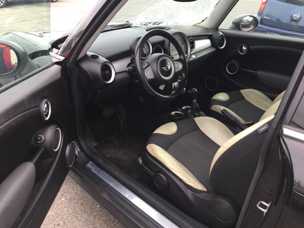 MINI COOPER 1.6 D 109CV AUT