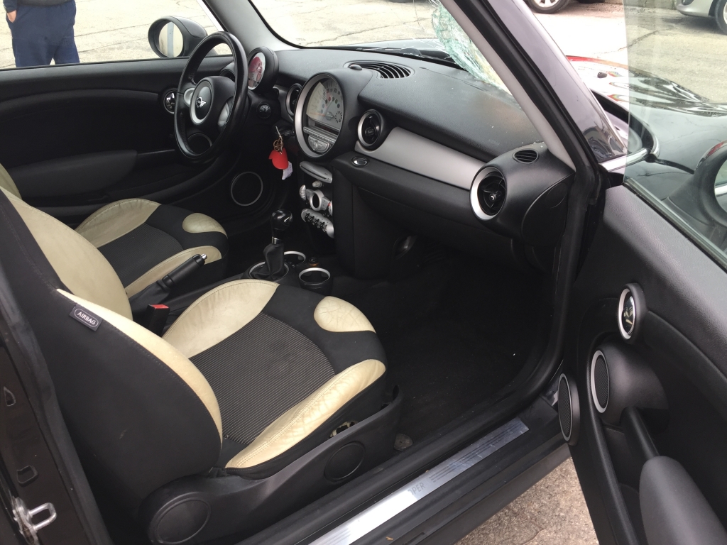 MINI COOPER 1.6 D 109CV AUT