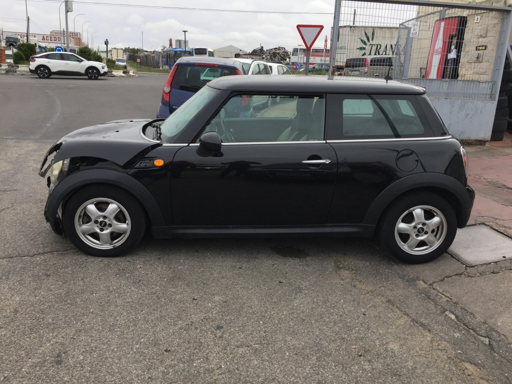 MINI COOPER 1.6 D 109CV AUT