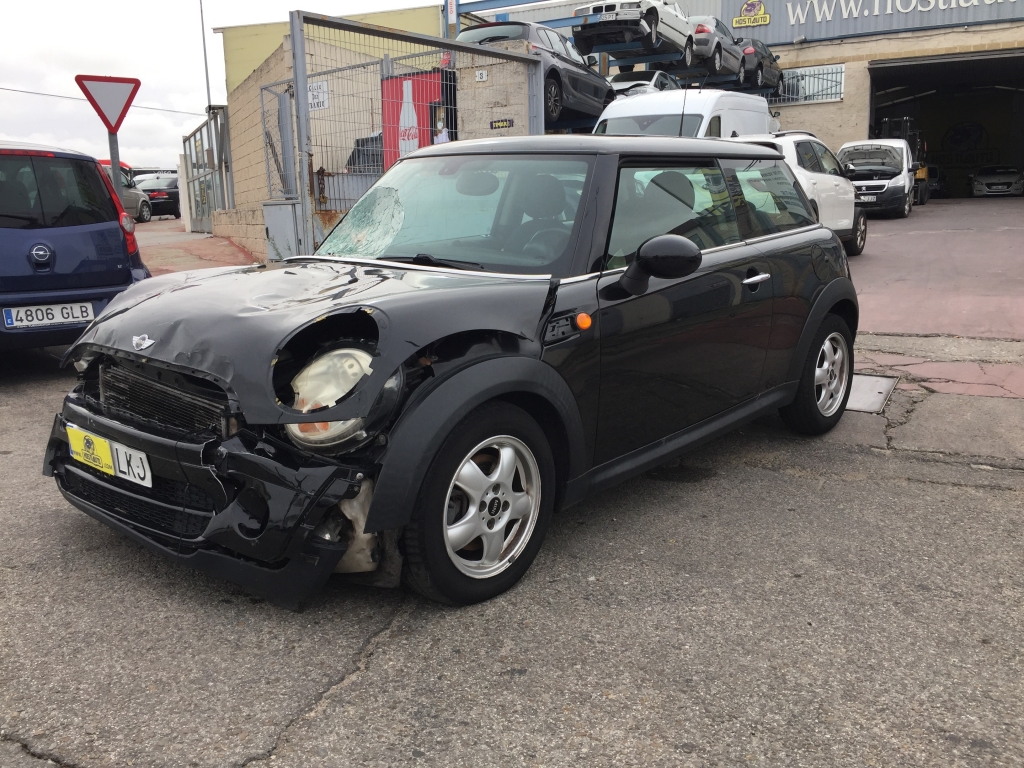 MINI COOPER 1.6 D 109CV AUT