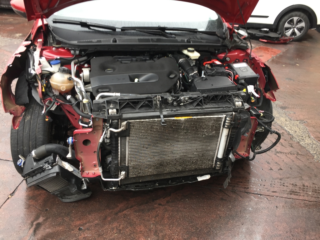 PEUGEOT 308 2.0 HDI 150CV AUT