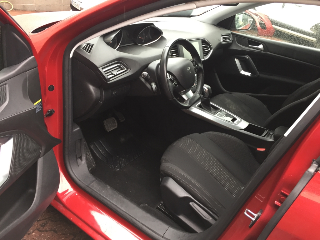 PEUGEOT 308 2.0 HDI 150CV AUT