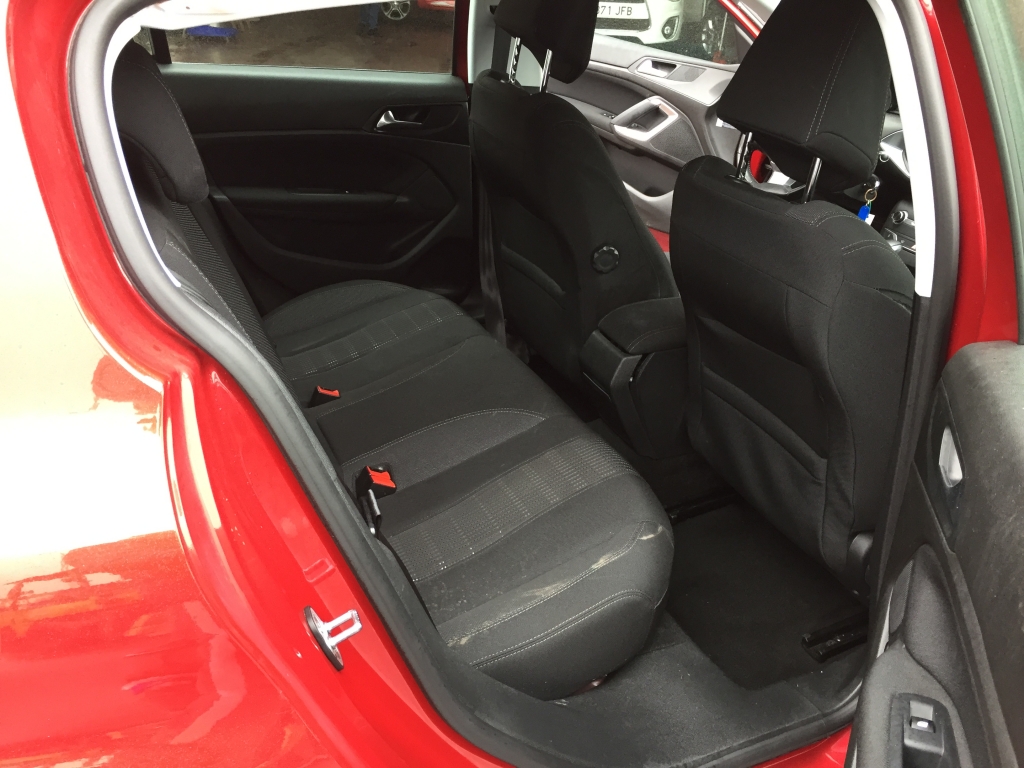 PEUGEOT 308 2.0 HDI 150CV AUT