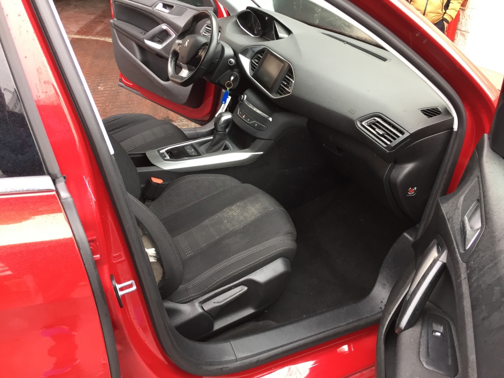 PEUGEOT 308 2.0 HDI 150CV AUT