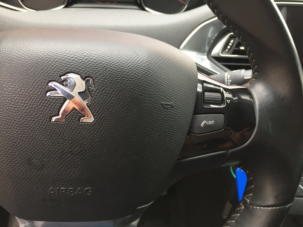 PEUGEOT 308 2.0 HDI 150CV AUT