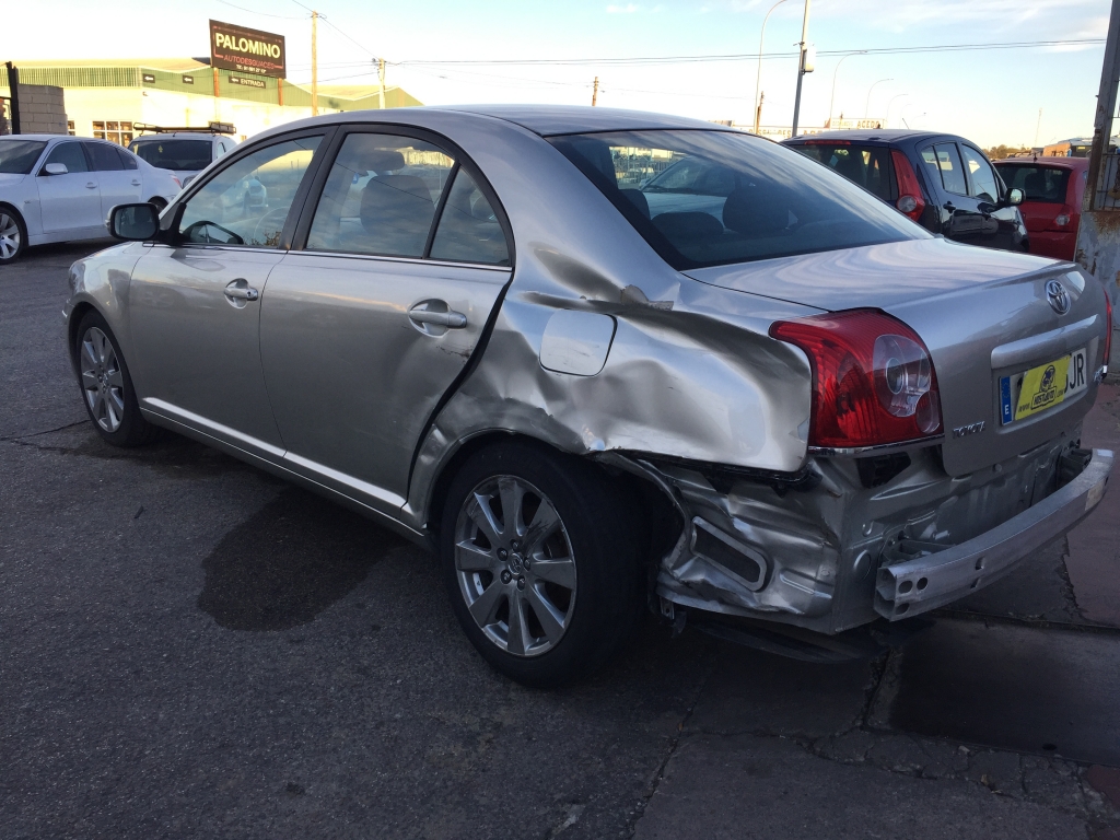 TOYOTA AVENSIS 2.0 D4D 126CV