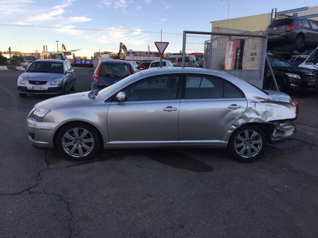TOYOTA AVENSIS 2.0 D4D 126CV