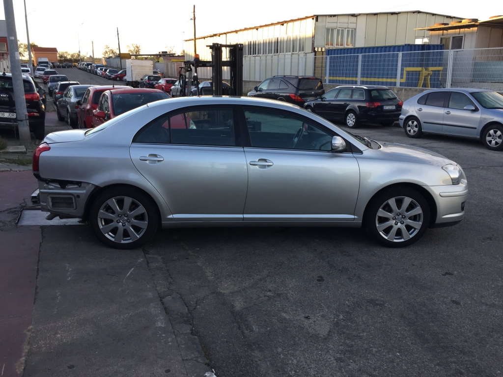 TOYOTA AVENSIS 2.0 D4D 126CV
