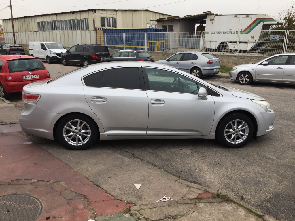 TOYOTA AVENSIS 1.6 INY 132CV