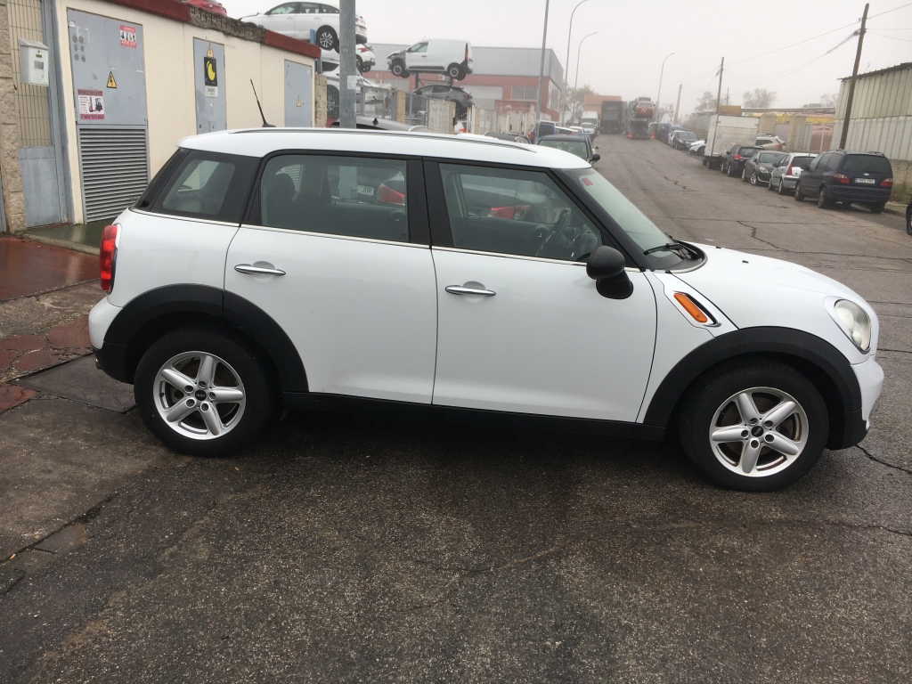 MINI ONE COUNTRYM 1.6 D 90CV