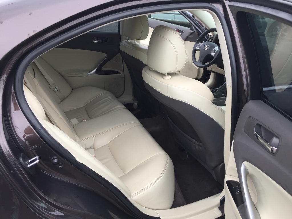 LEXUS IS-200 2.2 D 150CV