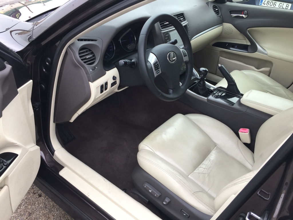 LEXUS IS-200 2.2 D 150CV