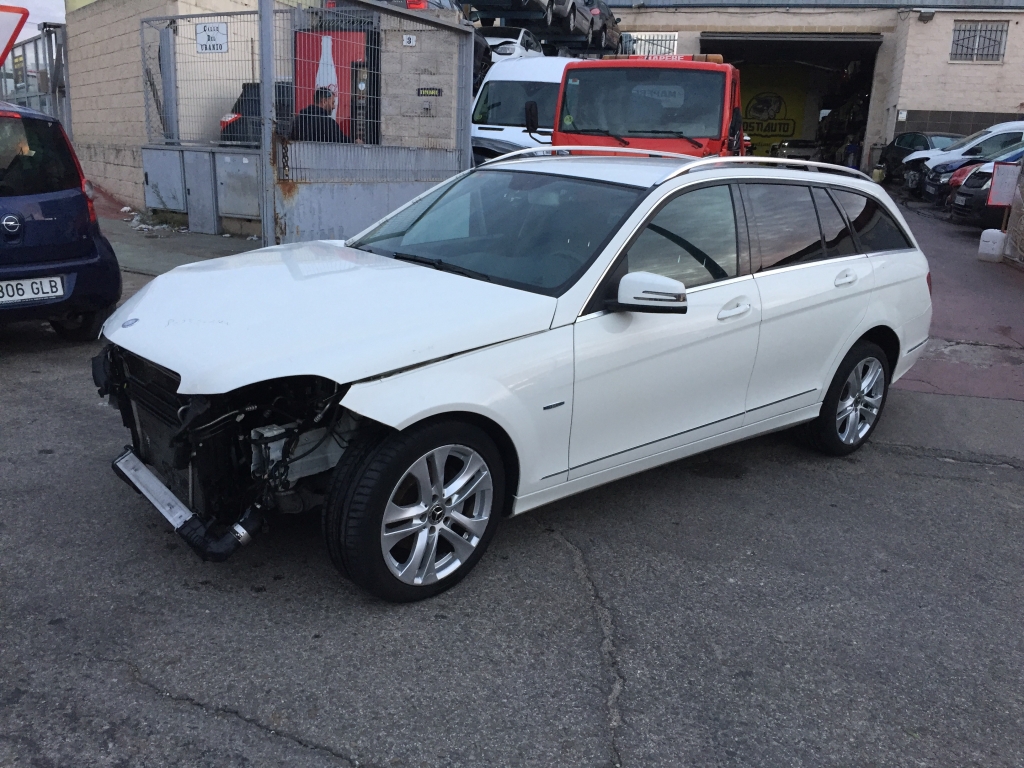 MERCEDES BENZ C-2020D 2.2 CDI 170CV FAMILIAR