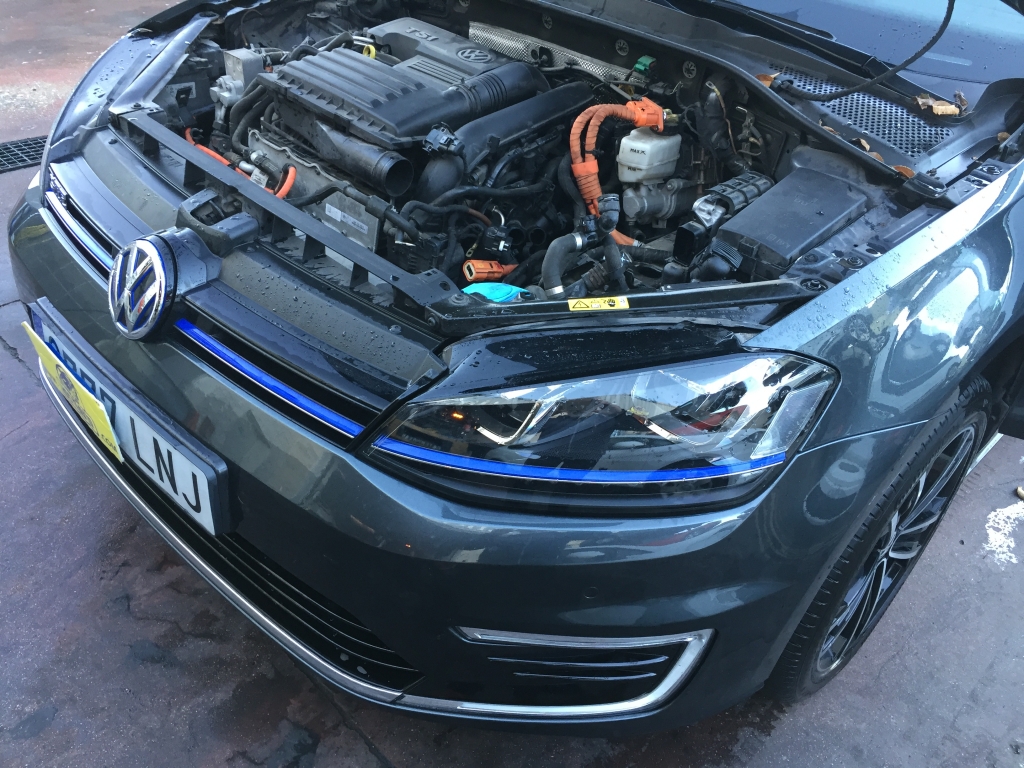 VOLKSWAGEN GOLF VII GTE 1.4 HIBRIDO ENCHUFABLE 204 CV 