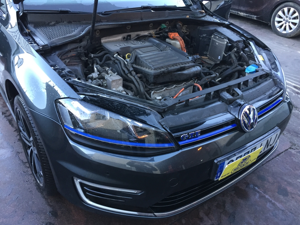 VOLKSWAGEN GOLF VII GTE 1.4 HIBRIDO ENCHUFABLE 204 CV 
