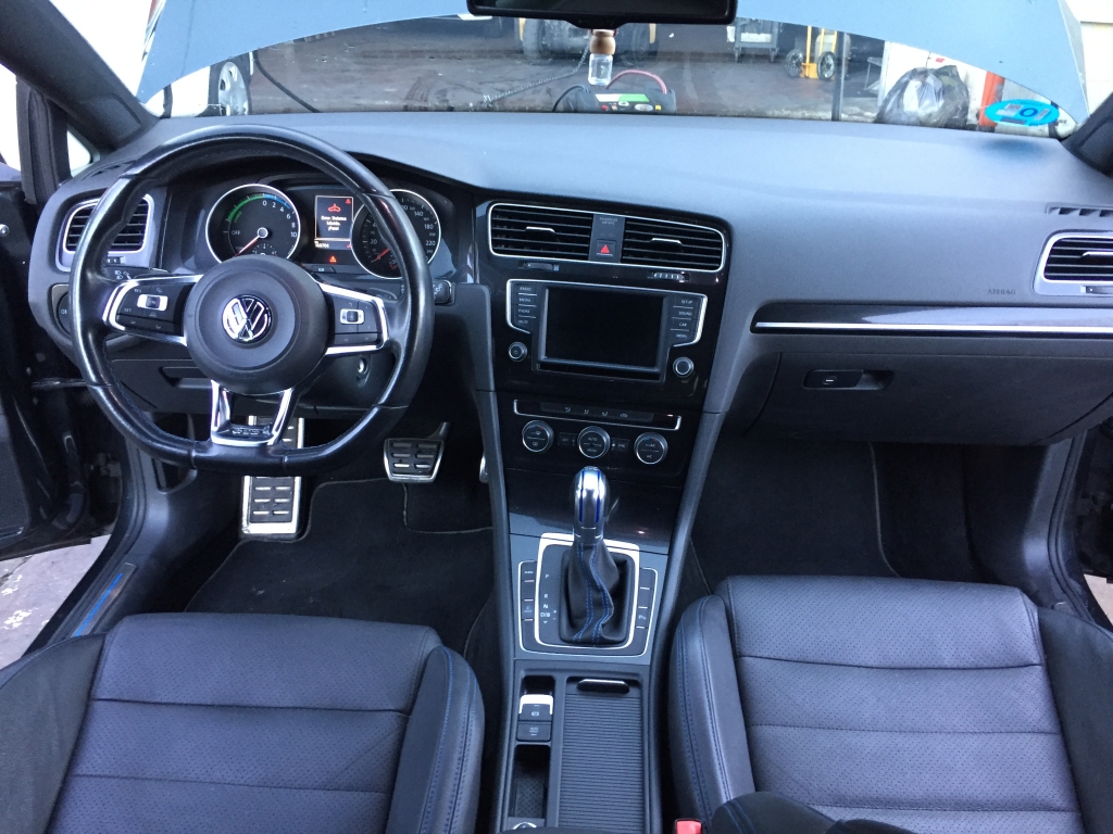 VOLKSWAGEN GOLF VII GTE 1.4 HIBRIDO ENCHUFABLE 204 CV 