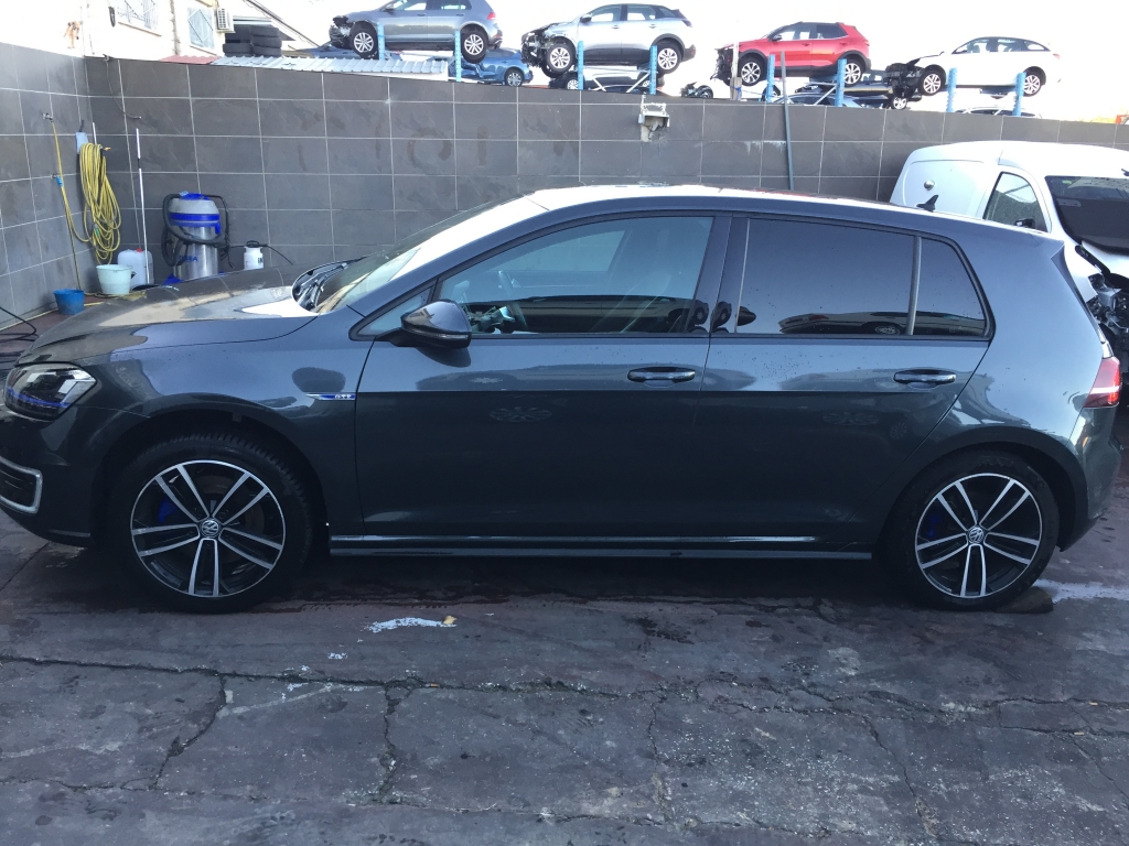 VOLKSWAGEN GOLF VII GTE 1.4 HIBRIDO ENCHUFABLE 204 CV 