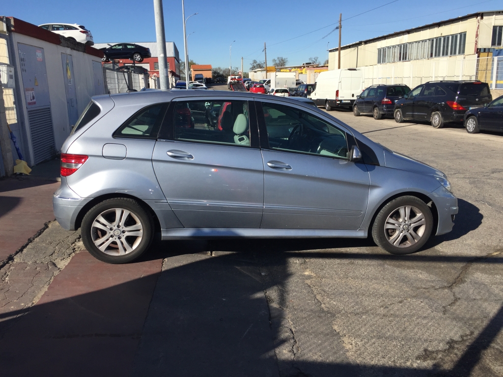 MERCEDES BENZ CLASE B 200 2.0 CDI 140CV AUT