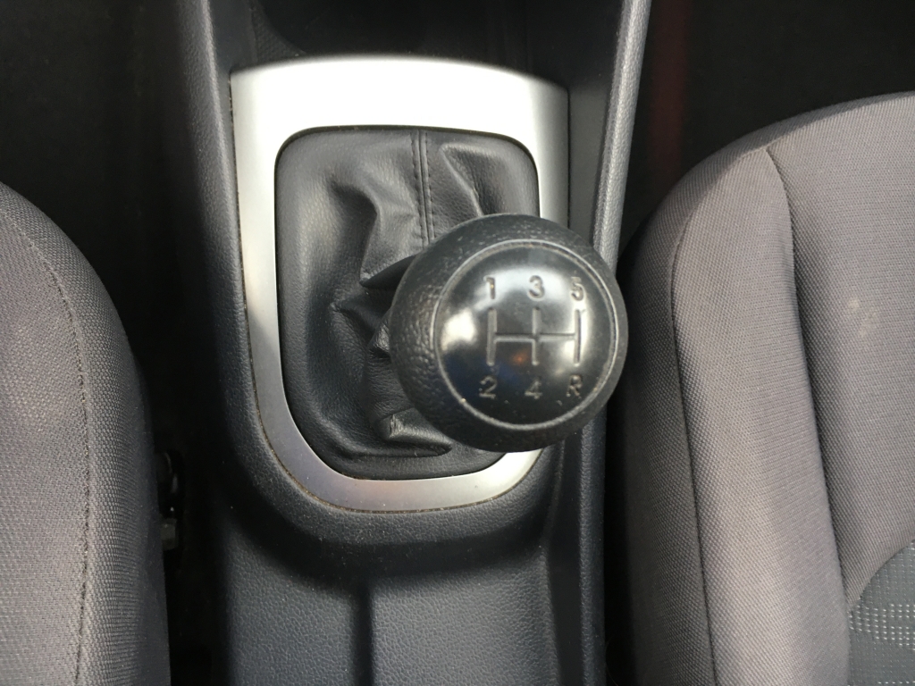 KIA RIO 1.2 INY 85CV