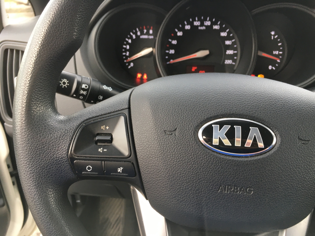 KIA RIO 1.2 INY 85CV