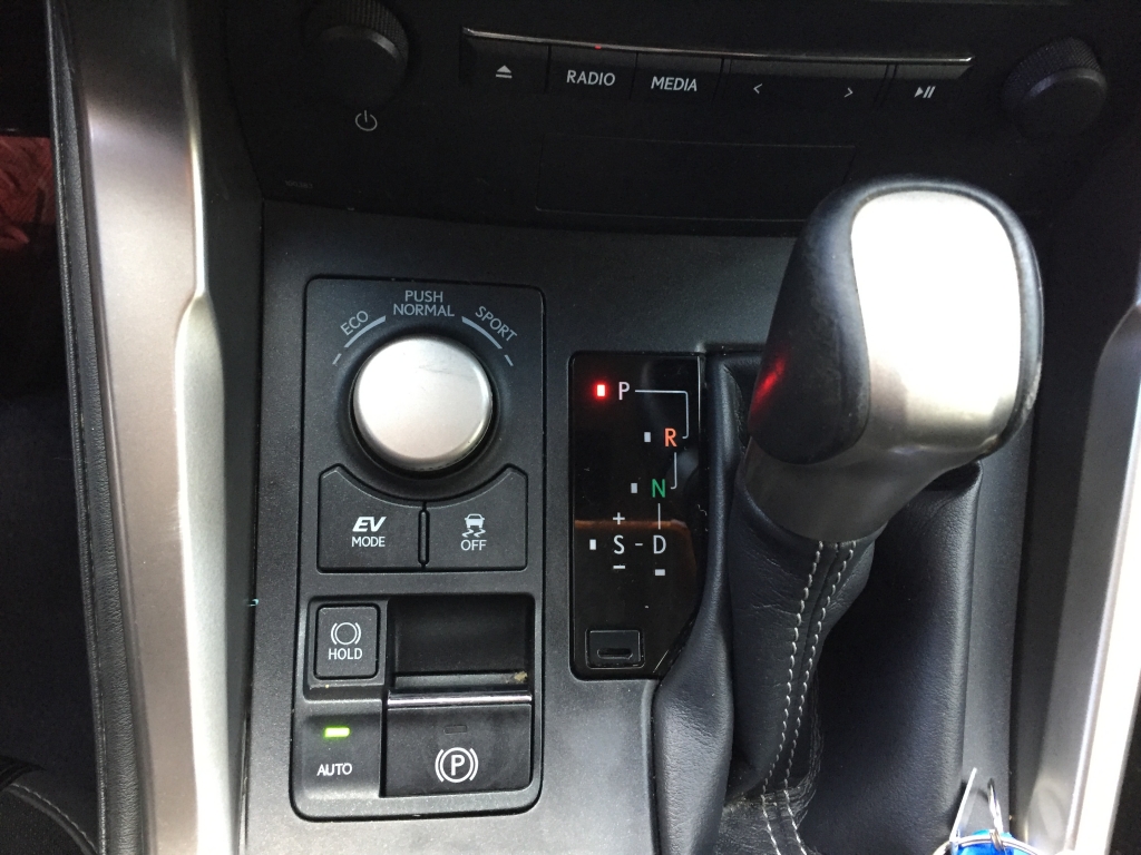 LEXUS NX-300 H 2.5 HIBRIDO 155CV