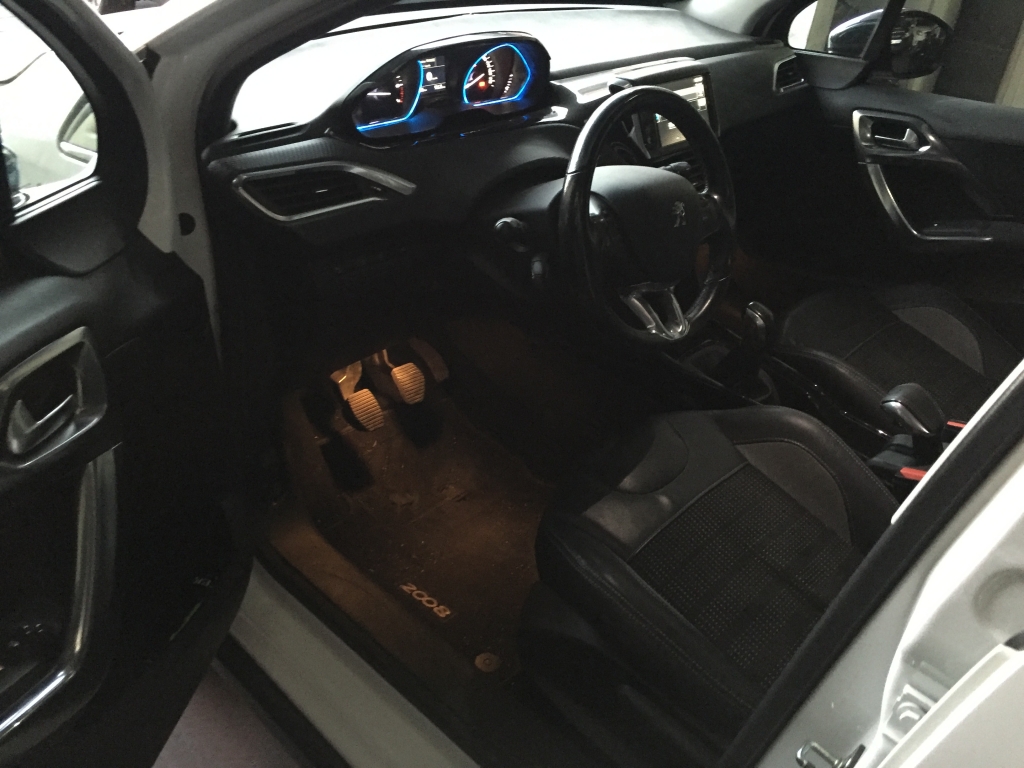 PEUGEOT 2008 1.2 INY 112CV