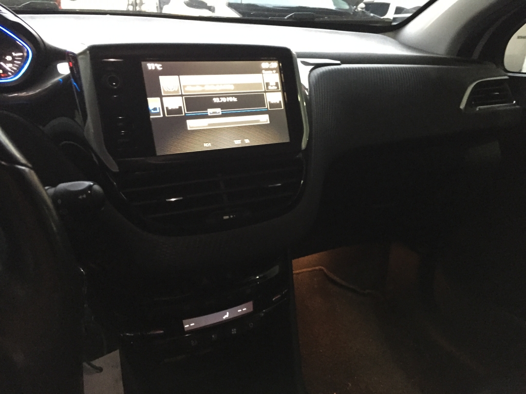 PEUGEOT 2008 1.2 INY 112CV