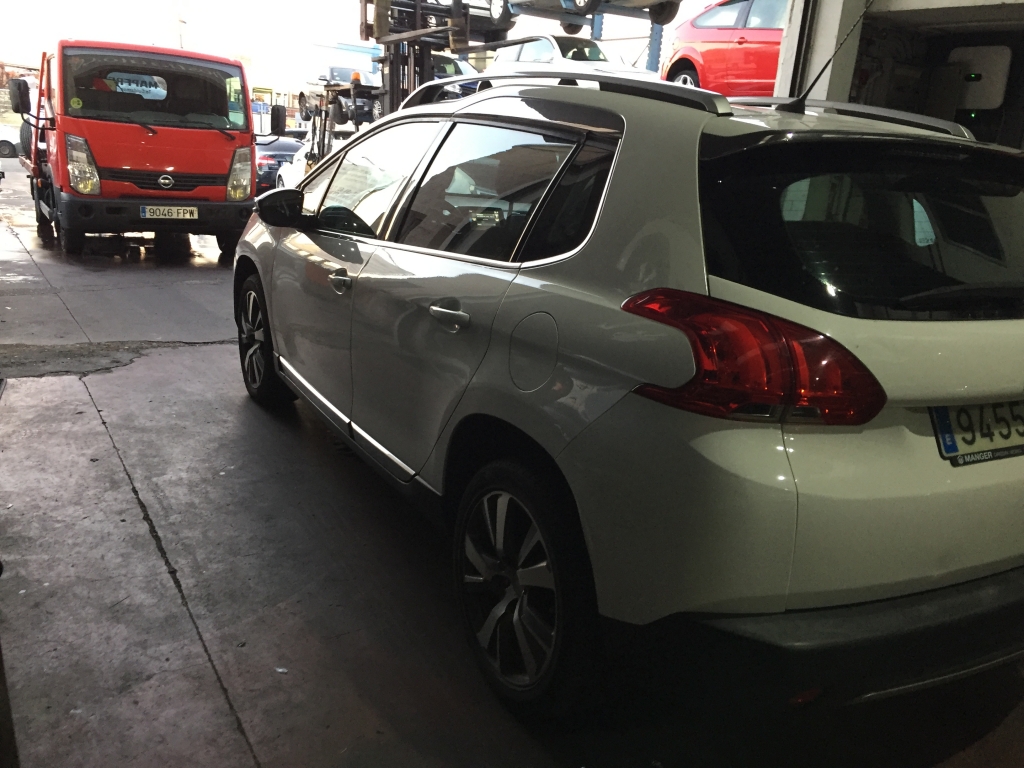 PEUGEOT 2008 1.2 INY 112CV