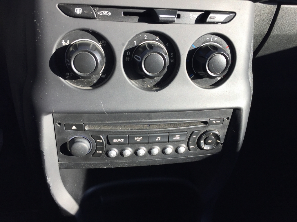 CITROEN C-3 1.4 INY 73CV