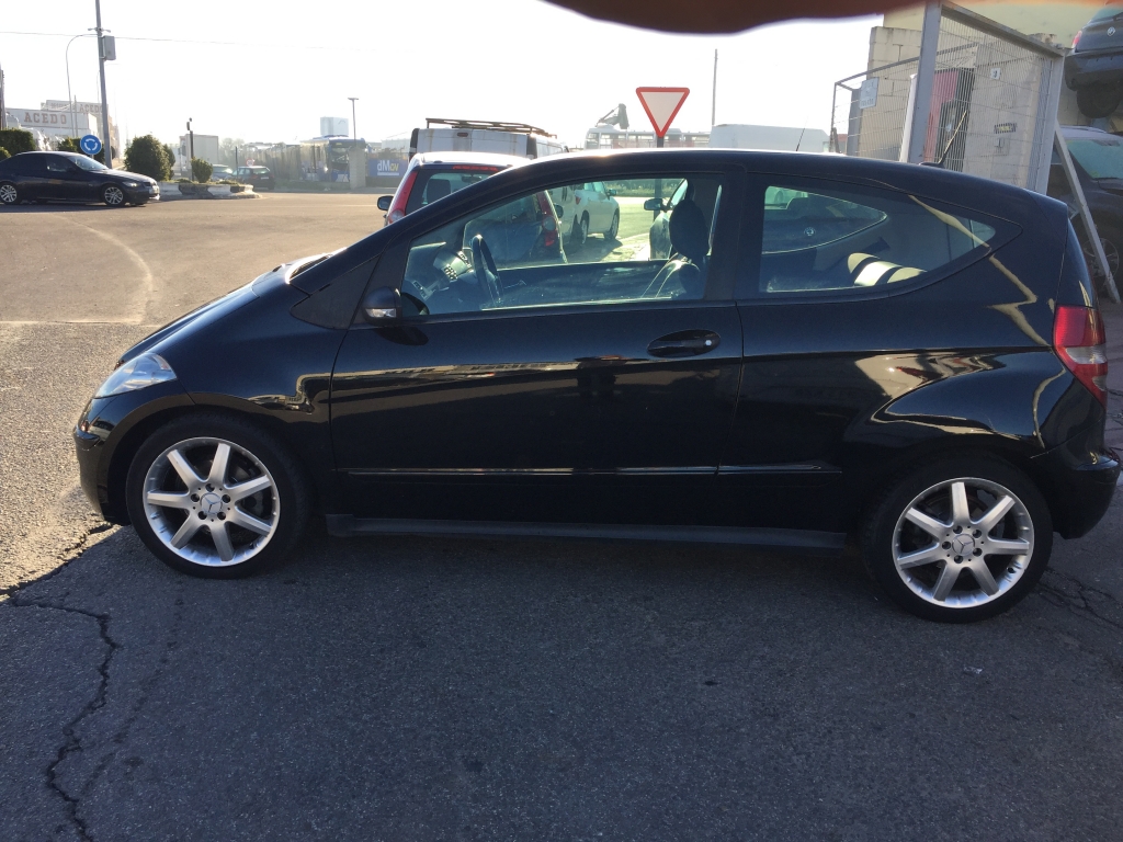 MERCEDES BENZ CLASE A 180 CDI 2.0 110CV
