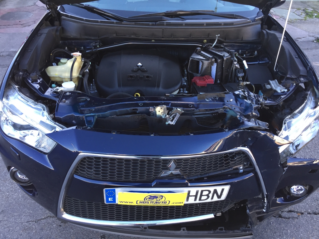 MITSUBISHI OUTLANDER 2.2 DI-D 156CV 7 PLAZAS