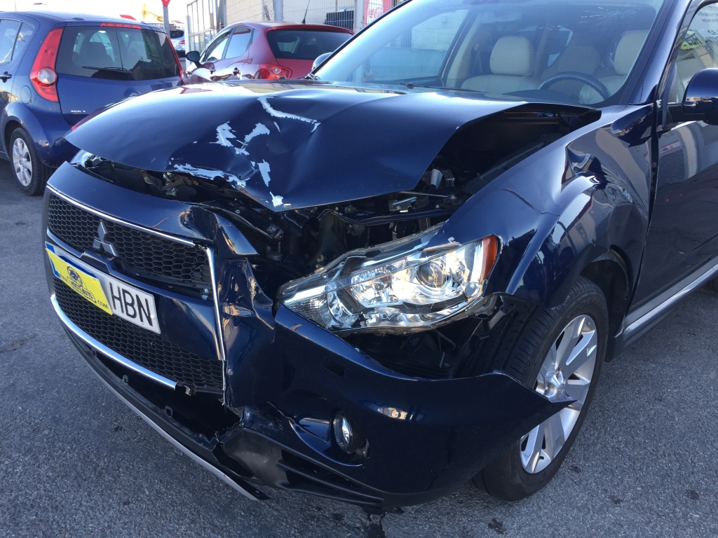 MITSUBISHI OUTLANDER 2.2 DI-D 156CV 7 PLAZAS