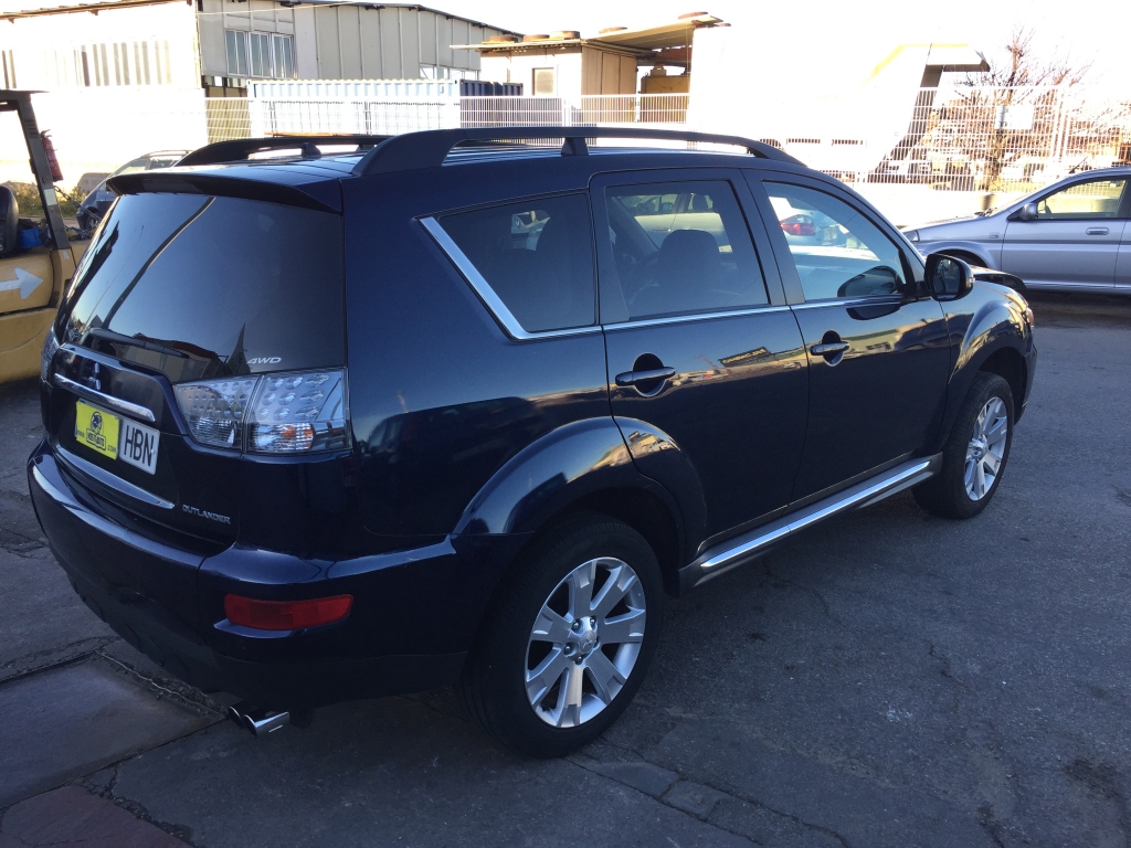 MITSUBISHI OUTLANDER 2.2 DI-D 156CV 7 PLAZAS