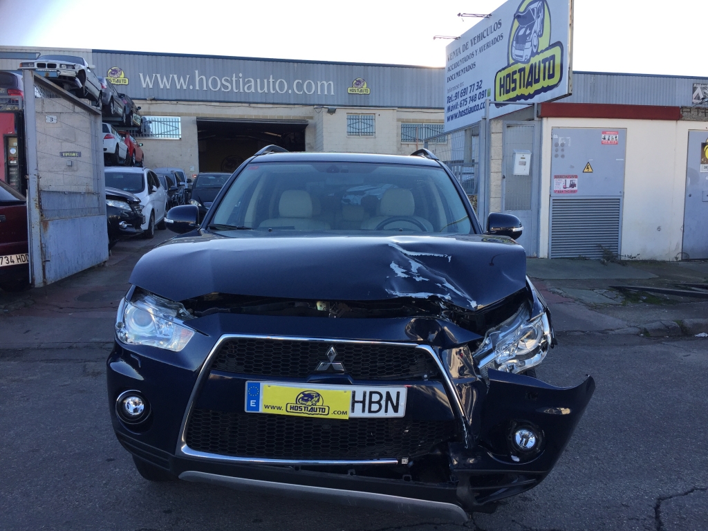 MITSUBISHI OUTLANDER 2.2 DI-D 156CV 7 PLAZAS