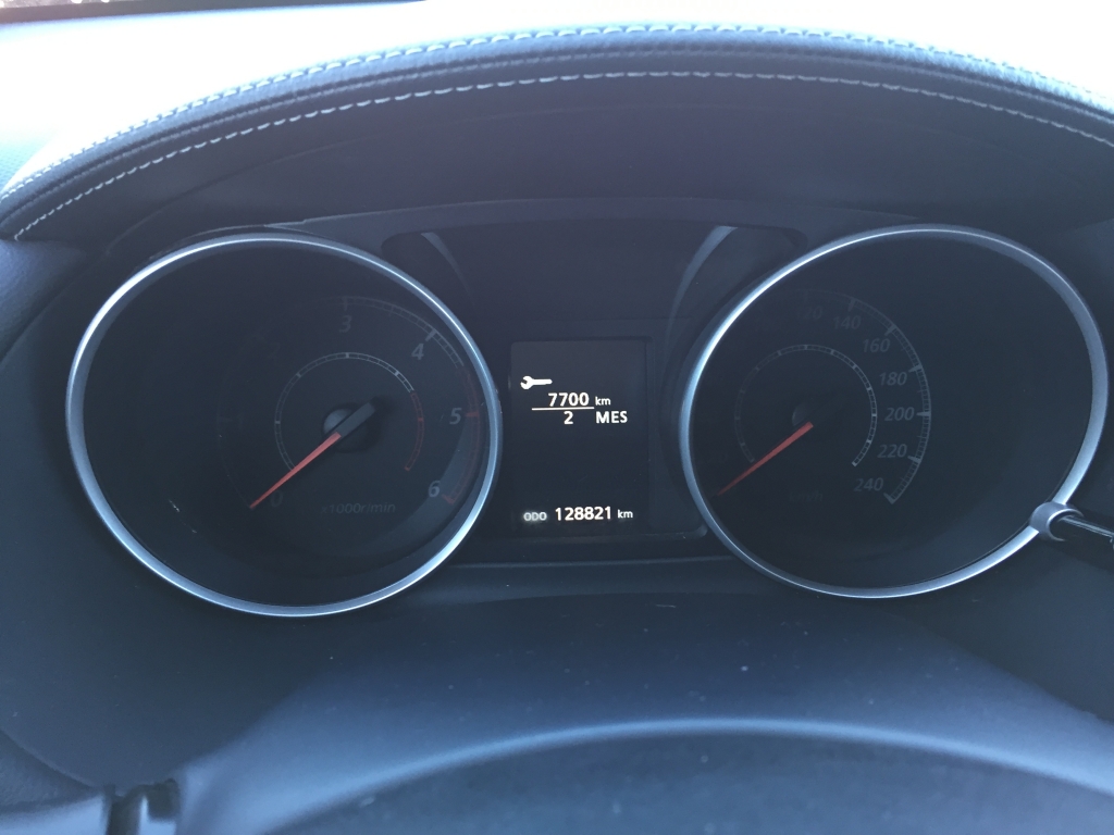 MITSUBISHI OUTLANDER 2.2 DI-D 156CV 7 PLAZAS