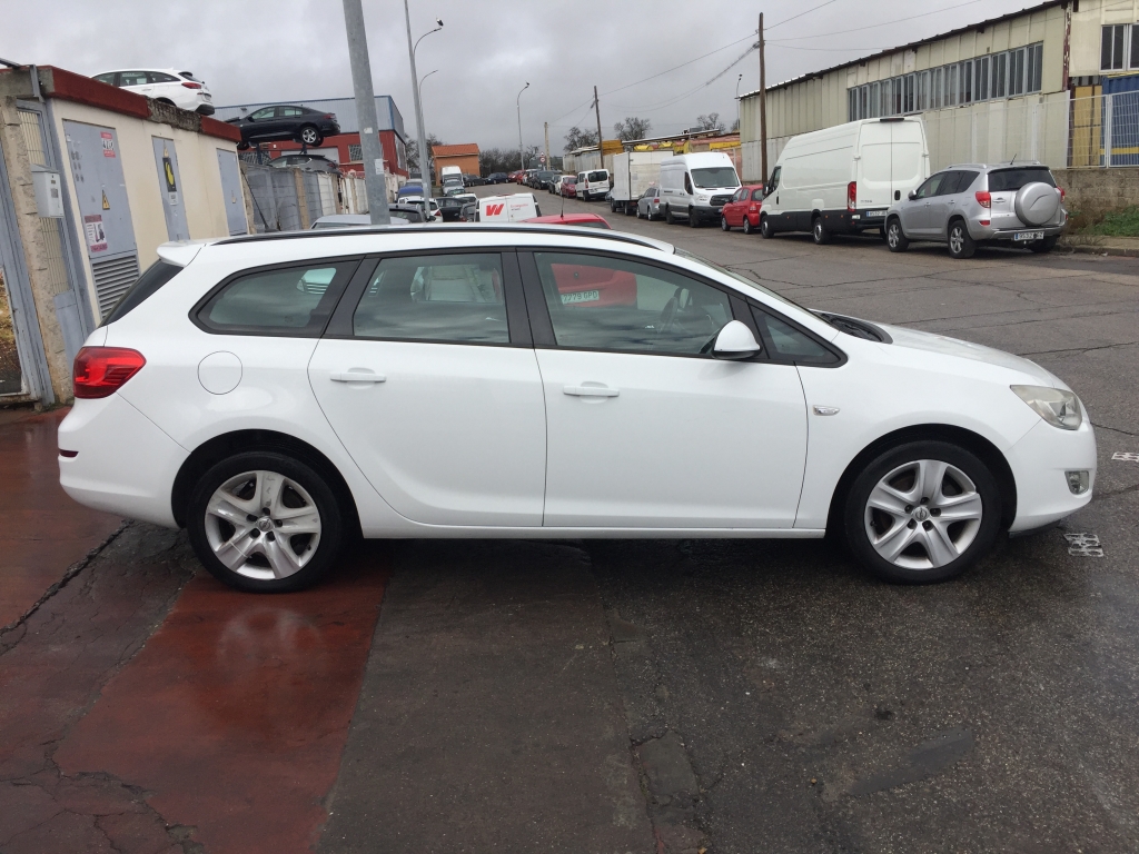 OPEL ASTRA SPORT TOURER 1.7 CDTI 110CV