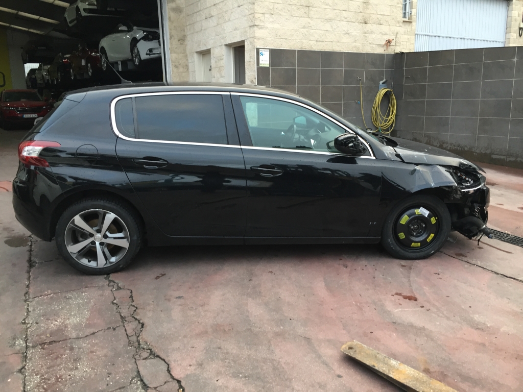 PEUGEOT 308 2.0 HDI 150CV AUT