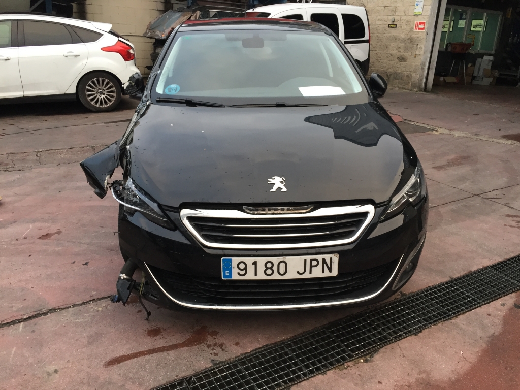 PEUGEOT 308 2.0 HDI 150CV AUT