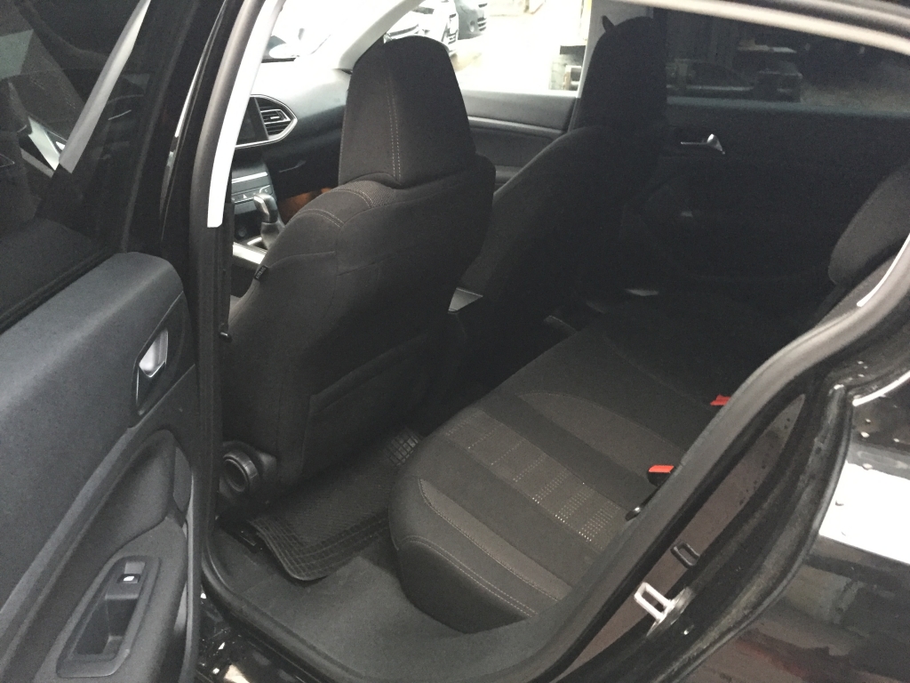 PEUGEOT 308 2.0 HDI 150CV AUT