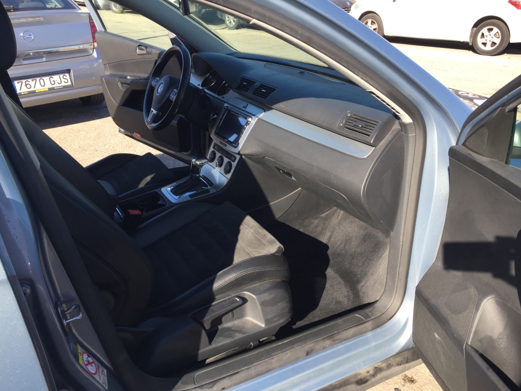 VOLKSWAGEN PASSAT VARIANT 2.0 TDI 140CV AUT
