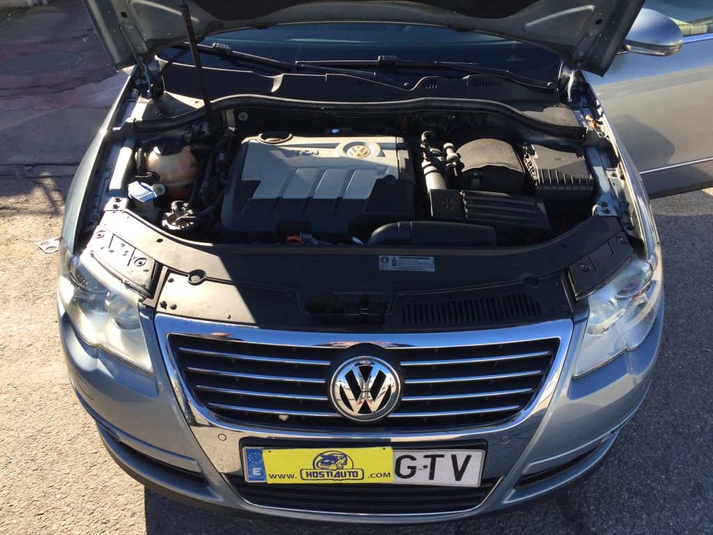 VOLKSWAGEN PASSAT VARIANT 2.0 TDI 140CV AUT