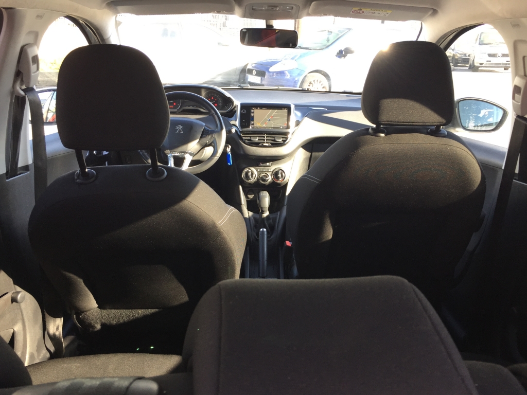 PEUGEOT 208 1.6 HDI 75CV