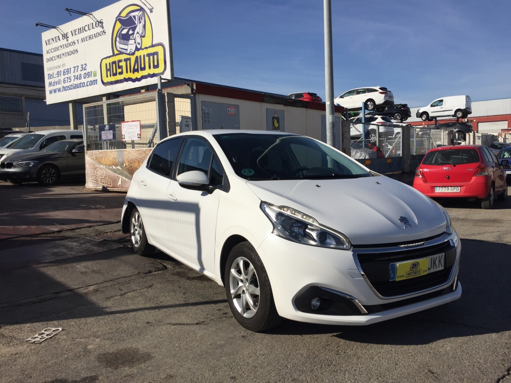 PEUGEOT 208 1.6 HDI 75CV