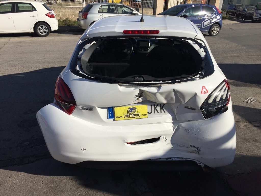 PEUGEOT 208 1.6 HDI 75CV